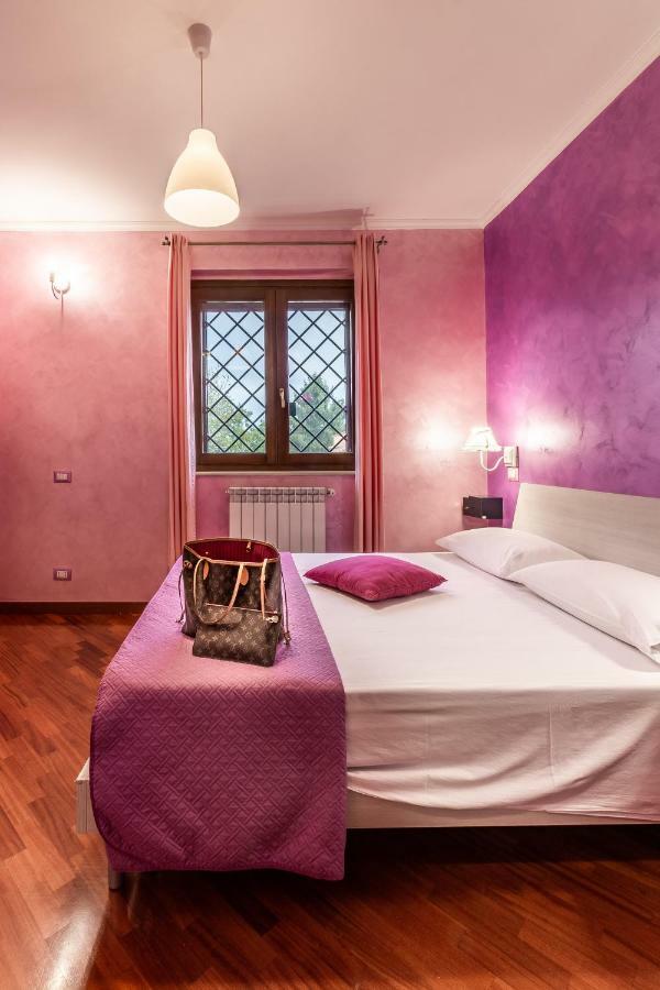 Bed and Breakfast Il Bacio E La Nocciola Labico Exterior foto